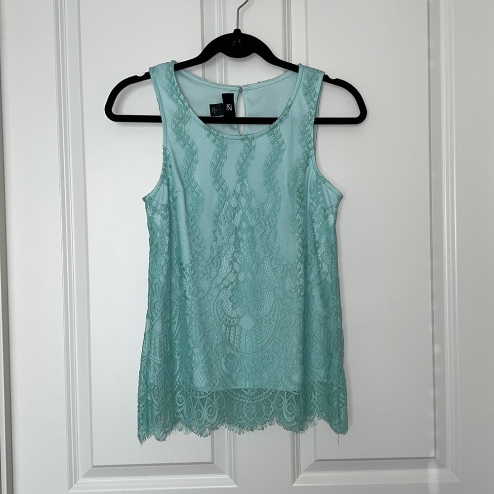 IZ Byer teal lace tank top, size small